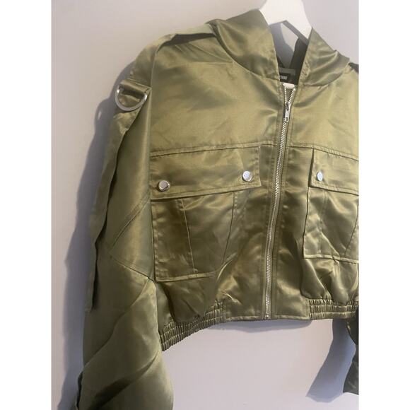 NWT Army Green Cropped Satin Oversized Bomber‎ Jacket US Size 4 - Picture 2 of 8